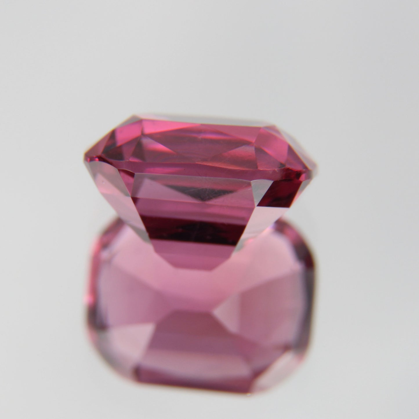 Rhodolite 2.30 ct