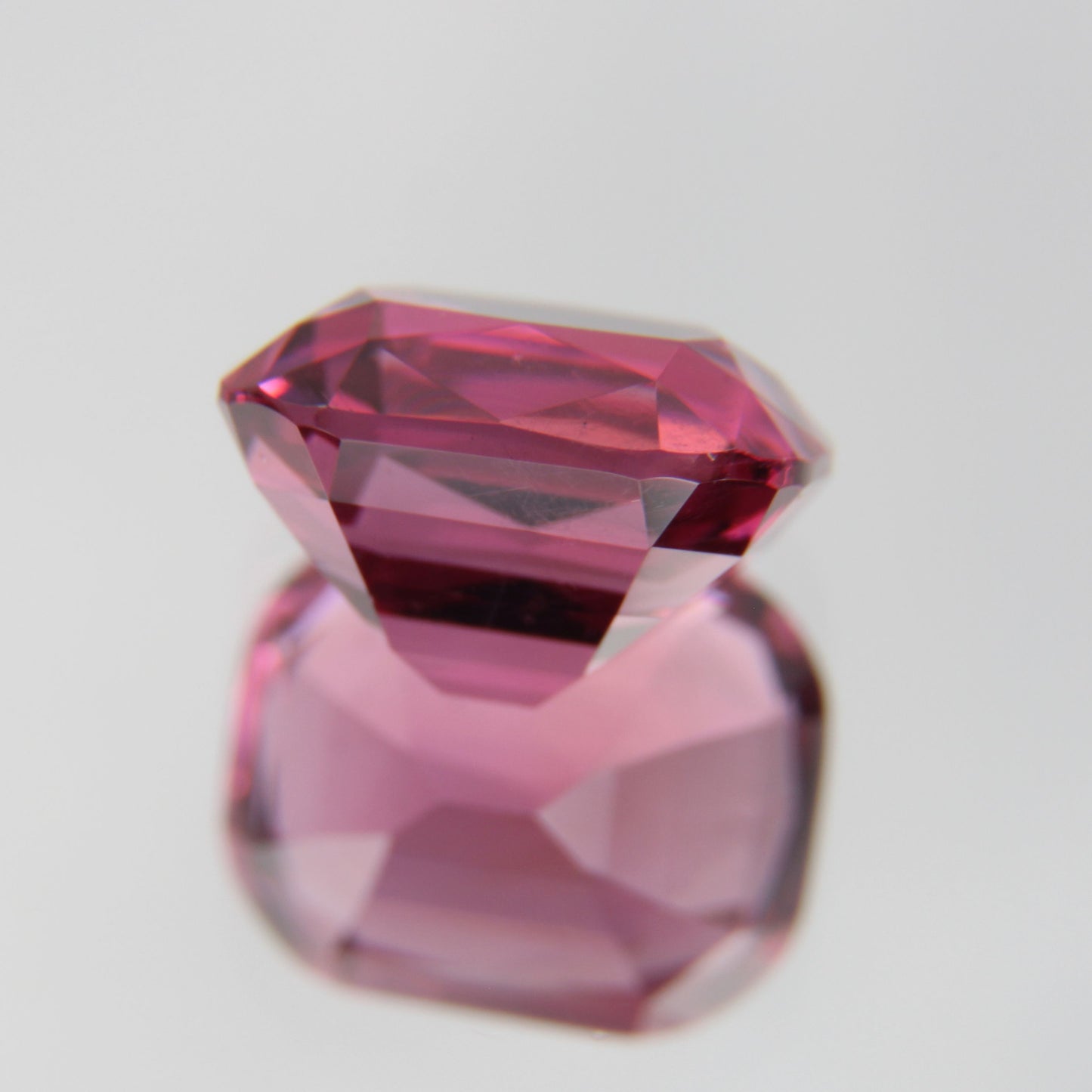 Rhodolite 2.30 ct