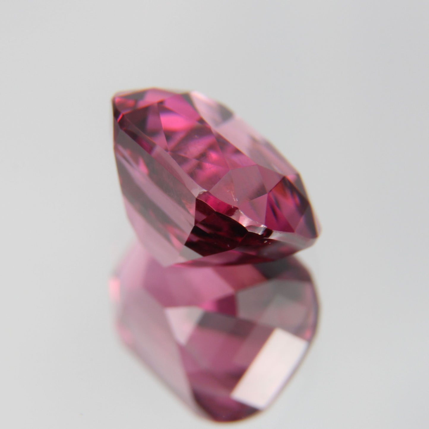 Rhodolite 2.30 ct