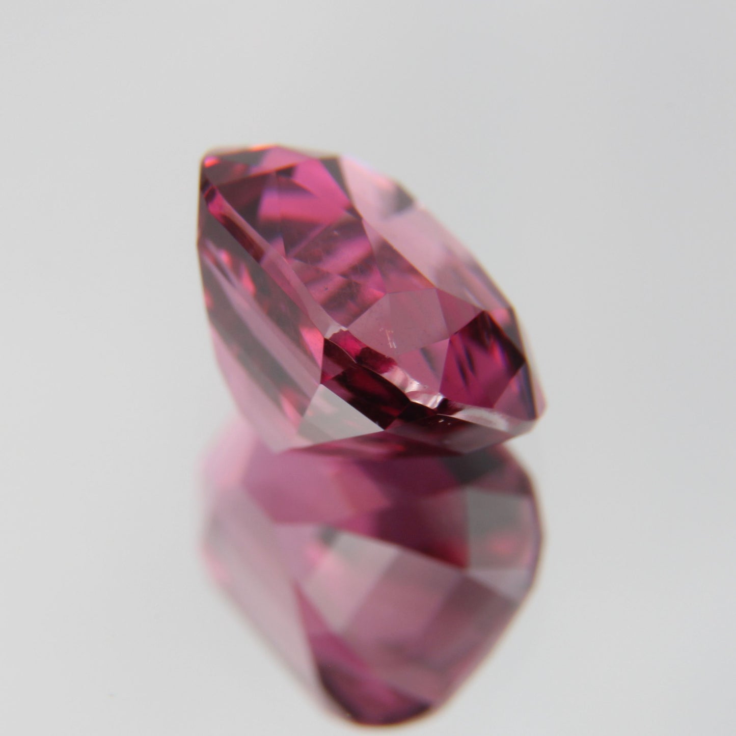 Rhodolite 2.30 ct