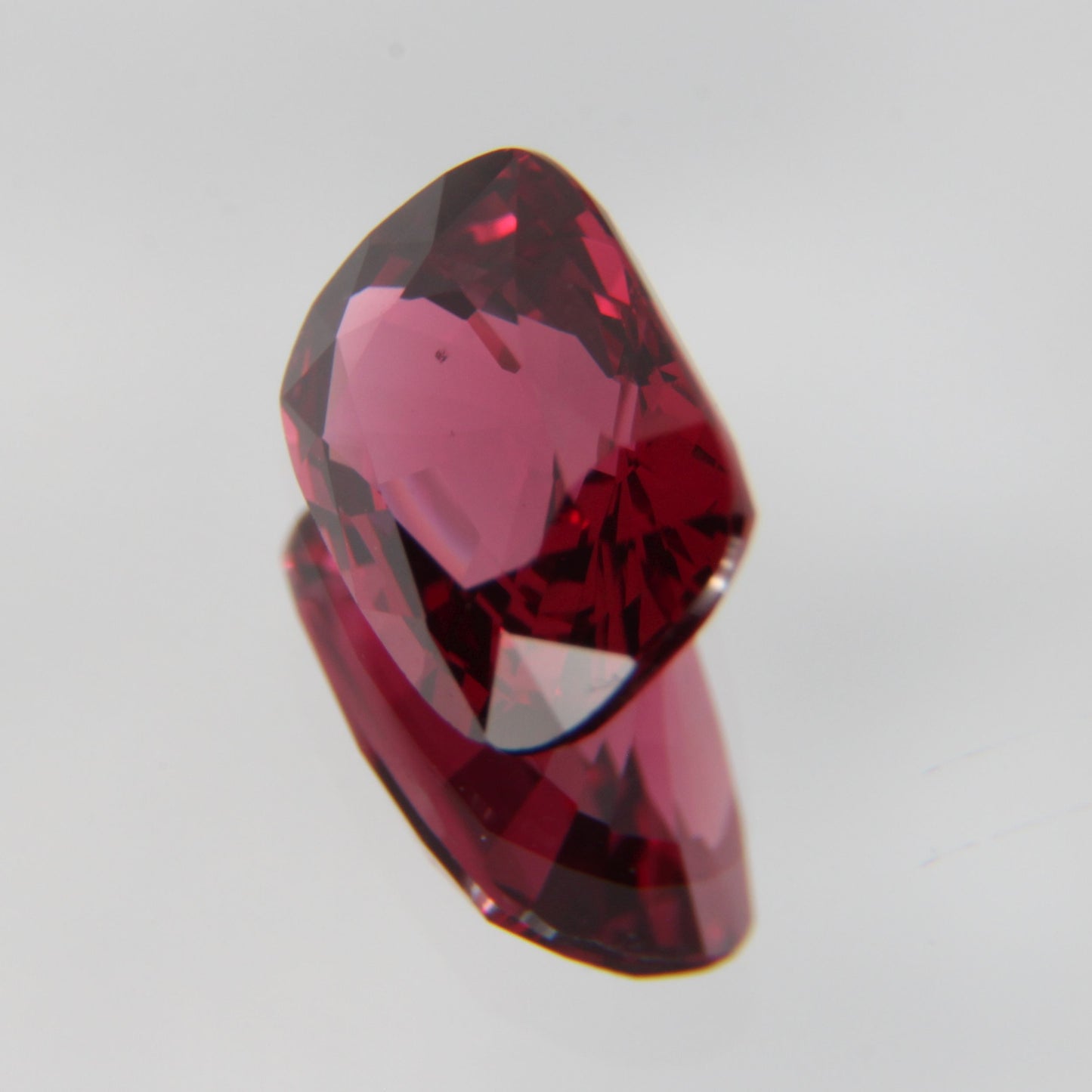 Red Spinel 1.07 ct