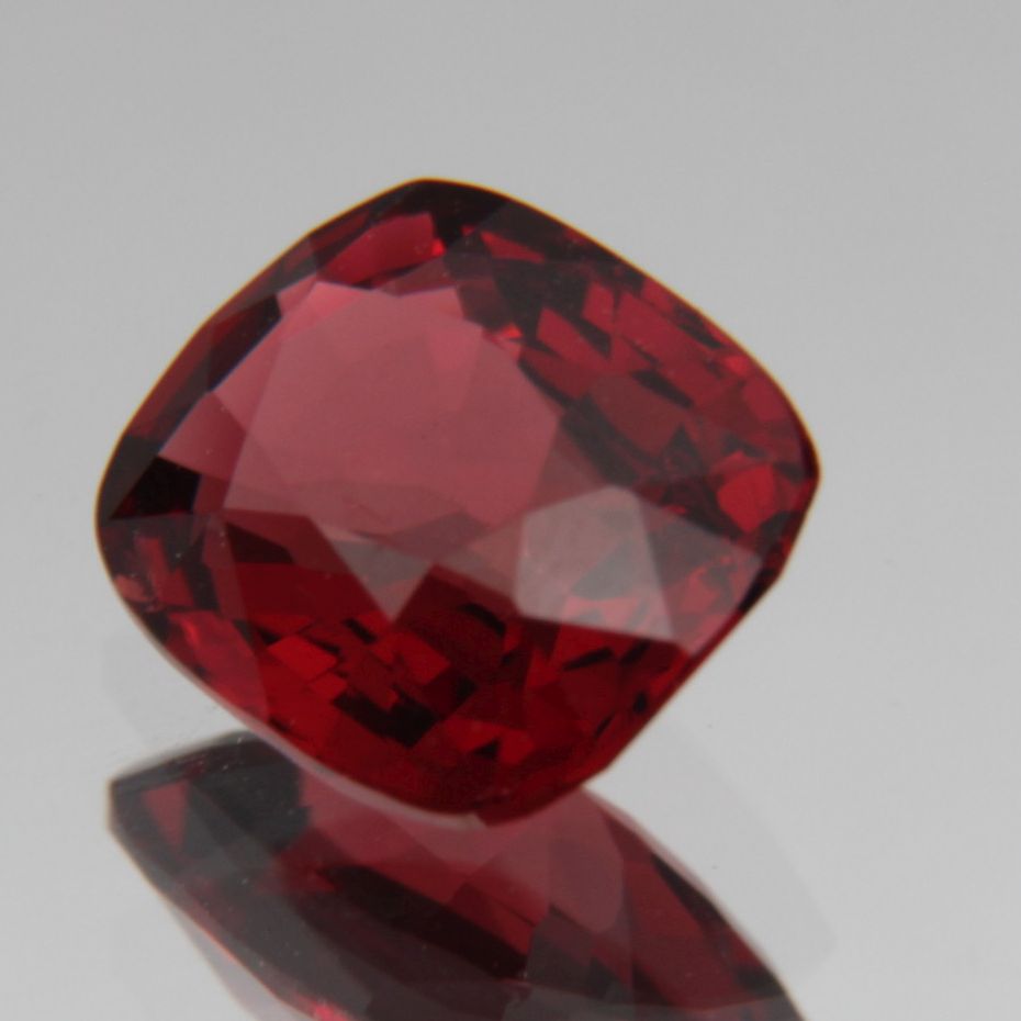 Spinel 1.08ct