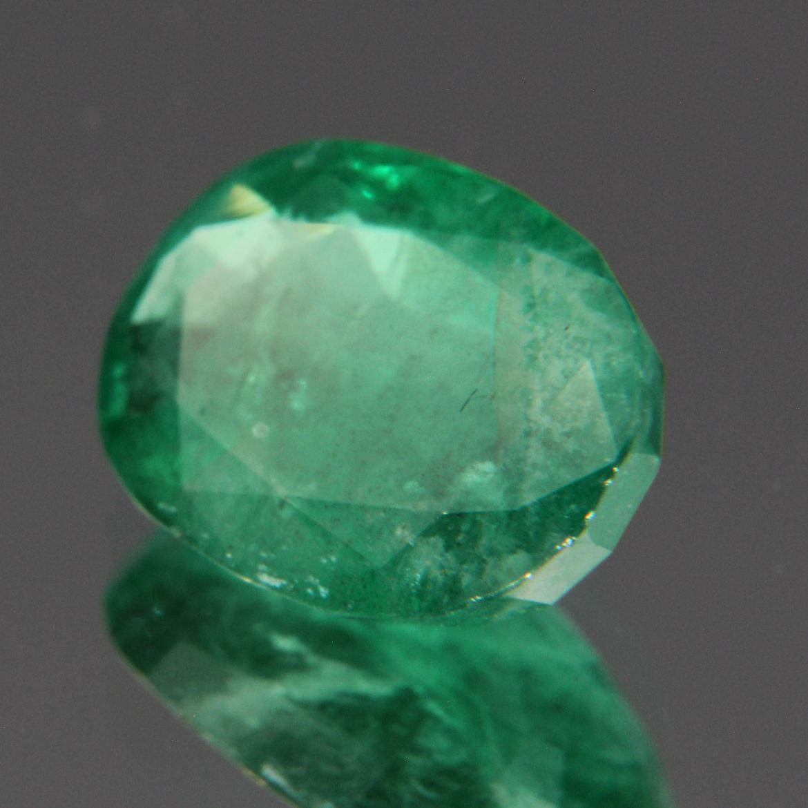 Smaragd 2.11 ct