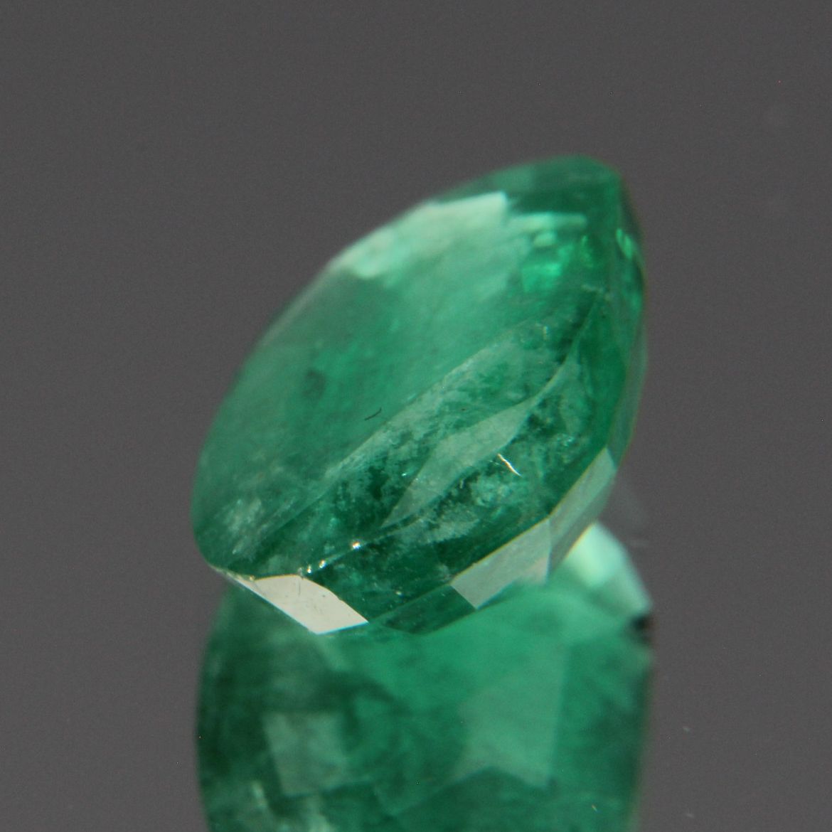 Smaragd 2.11 ct