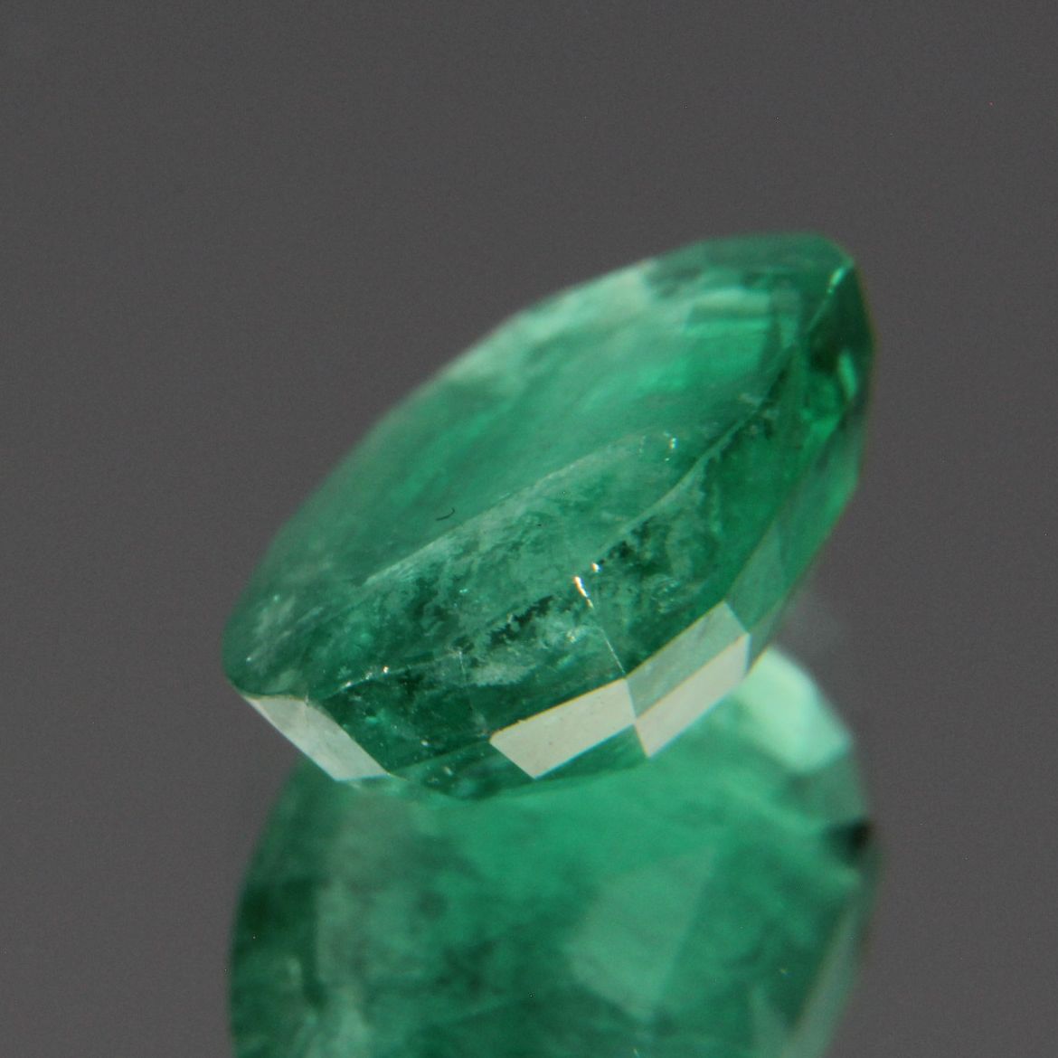 Smaragd 2.11 ct