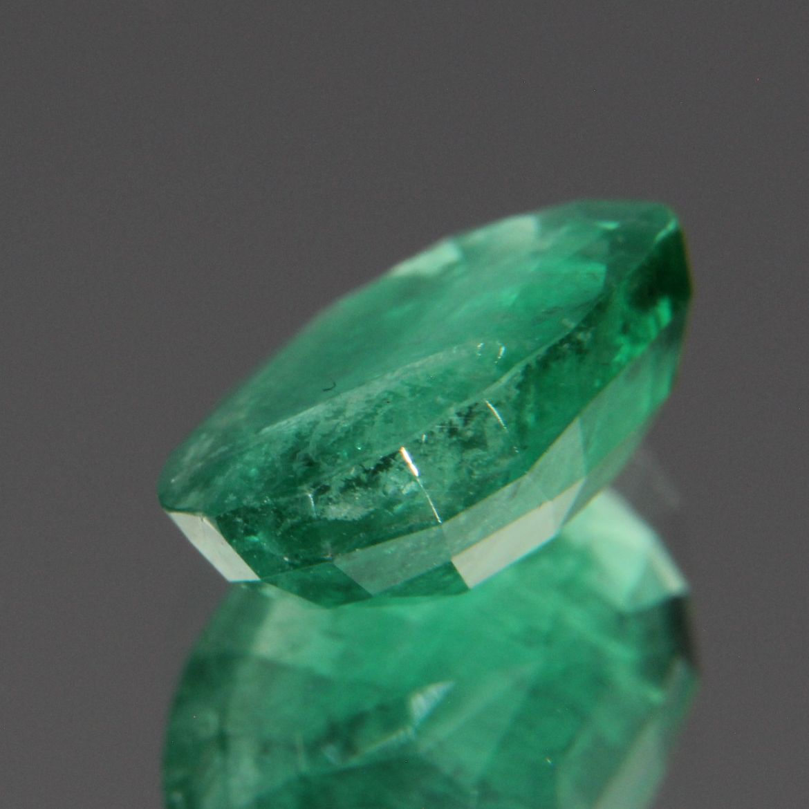 Smaragd 2.11 ct
