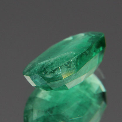 Smaragd 2.11 ct