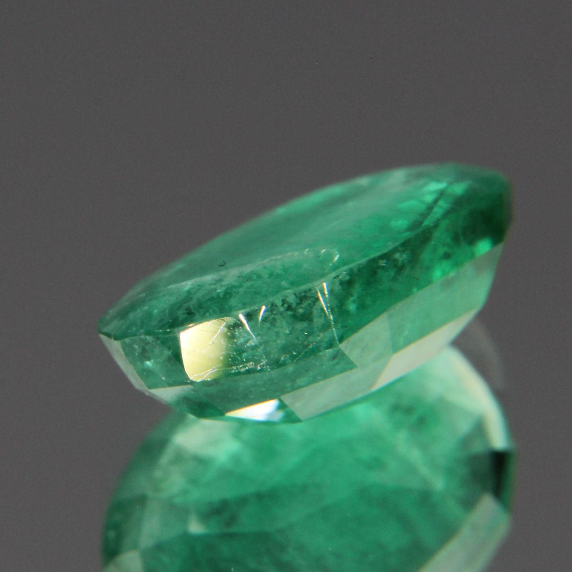Smaragd 2.11 ct