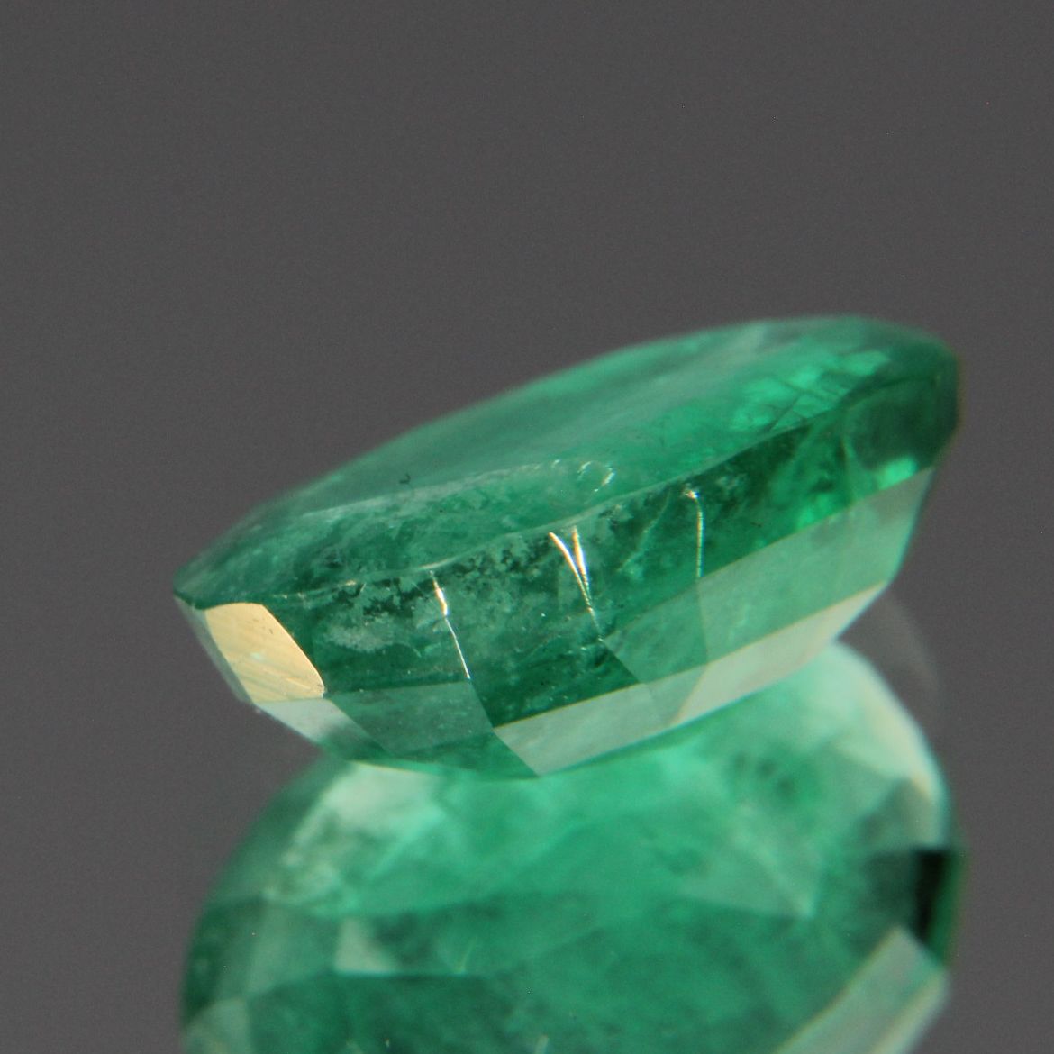 Smaragd 2.11 ct