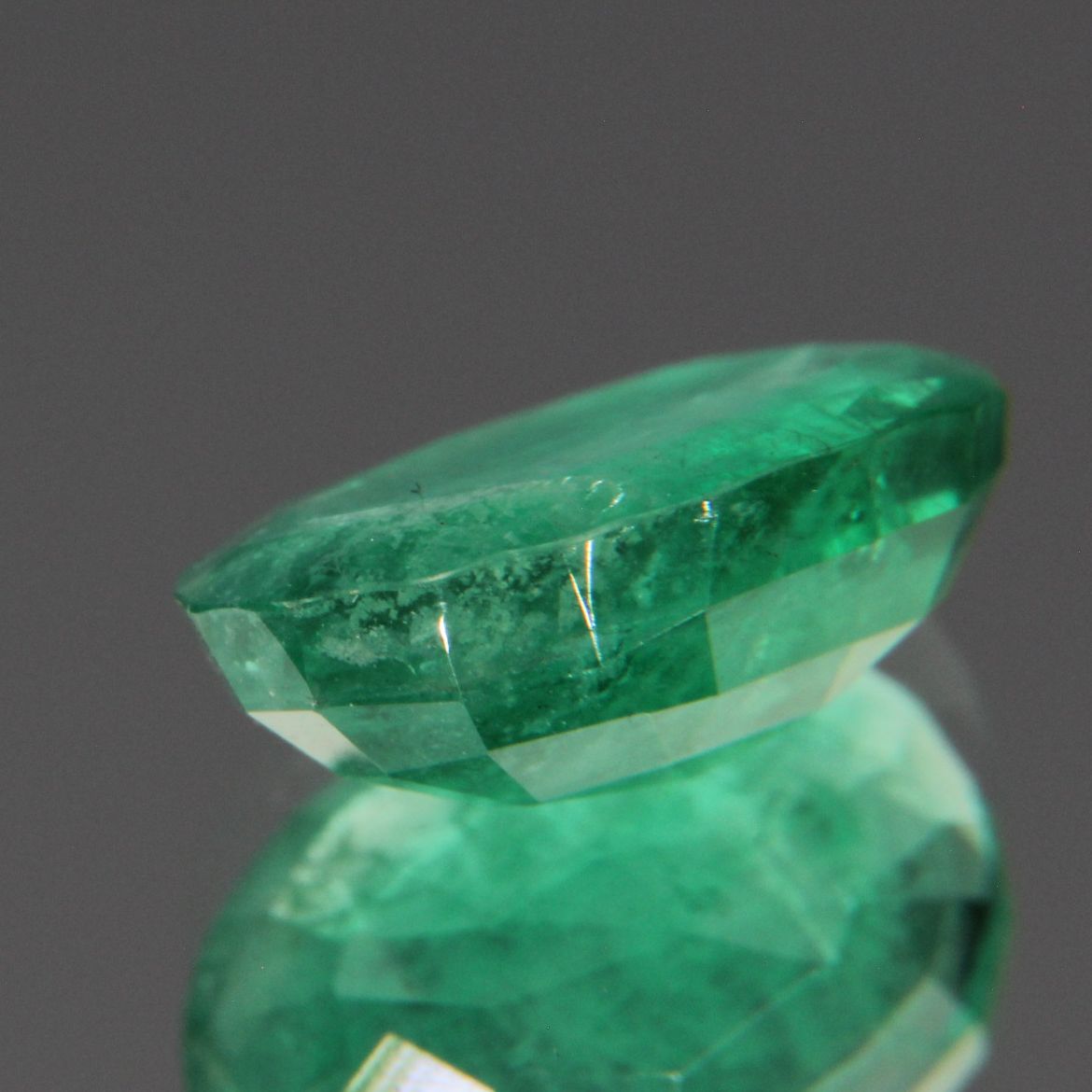 Smaragd 2.11 ct