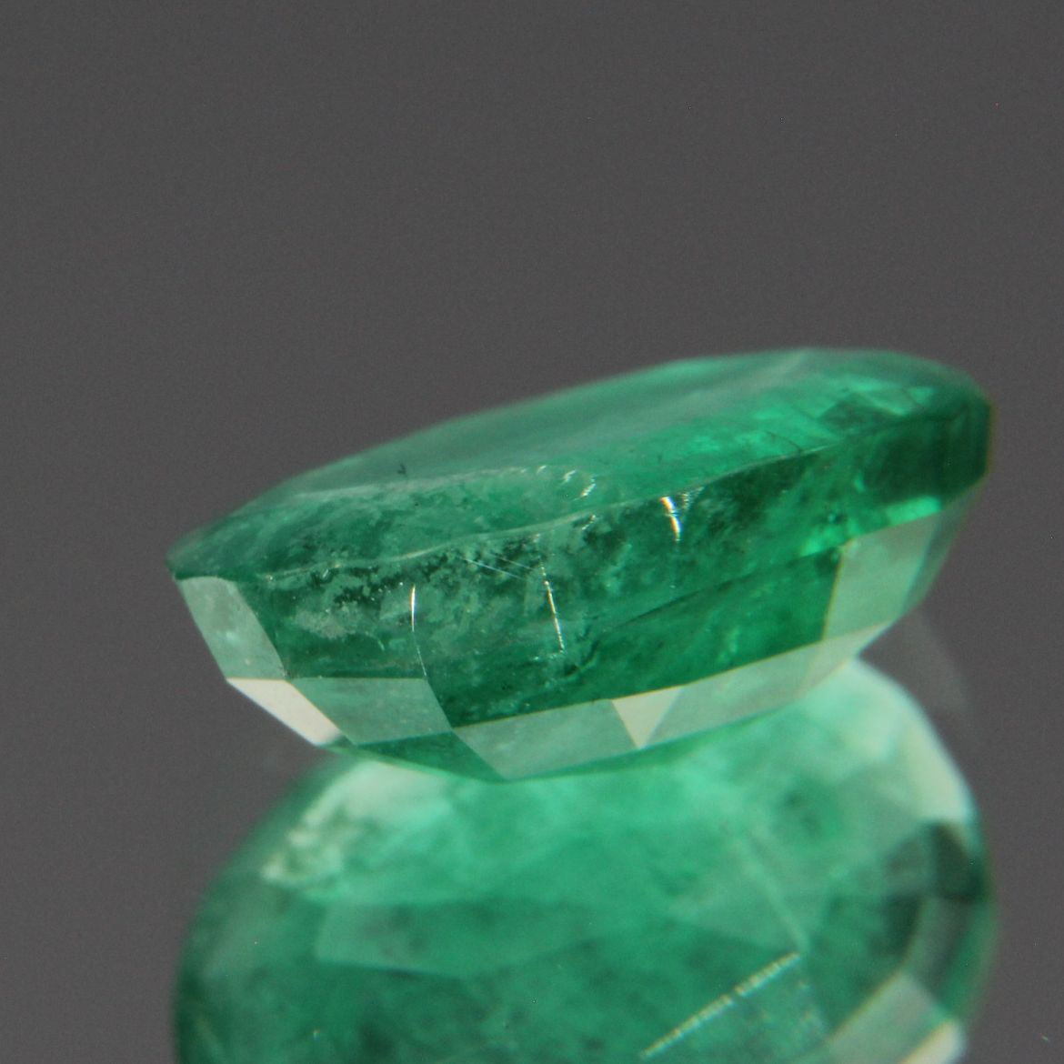 Smaragd 2.11 ct