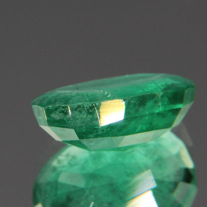 Smaragd 2.11 ct
