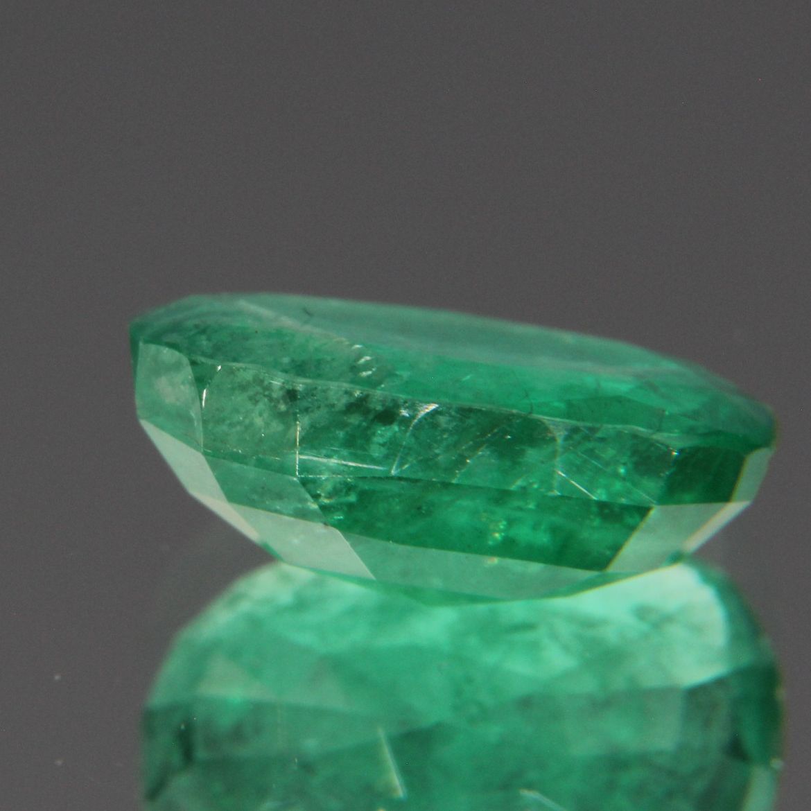 Smaragd 2.11 ct