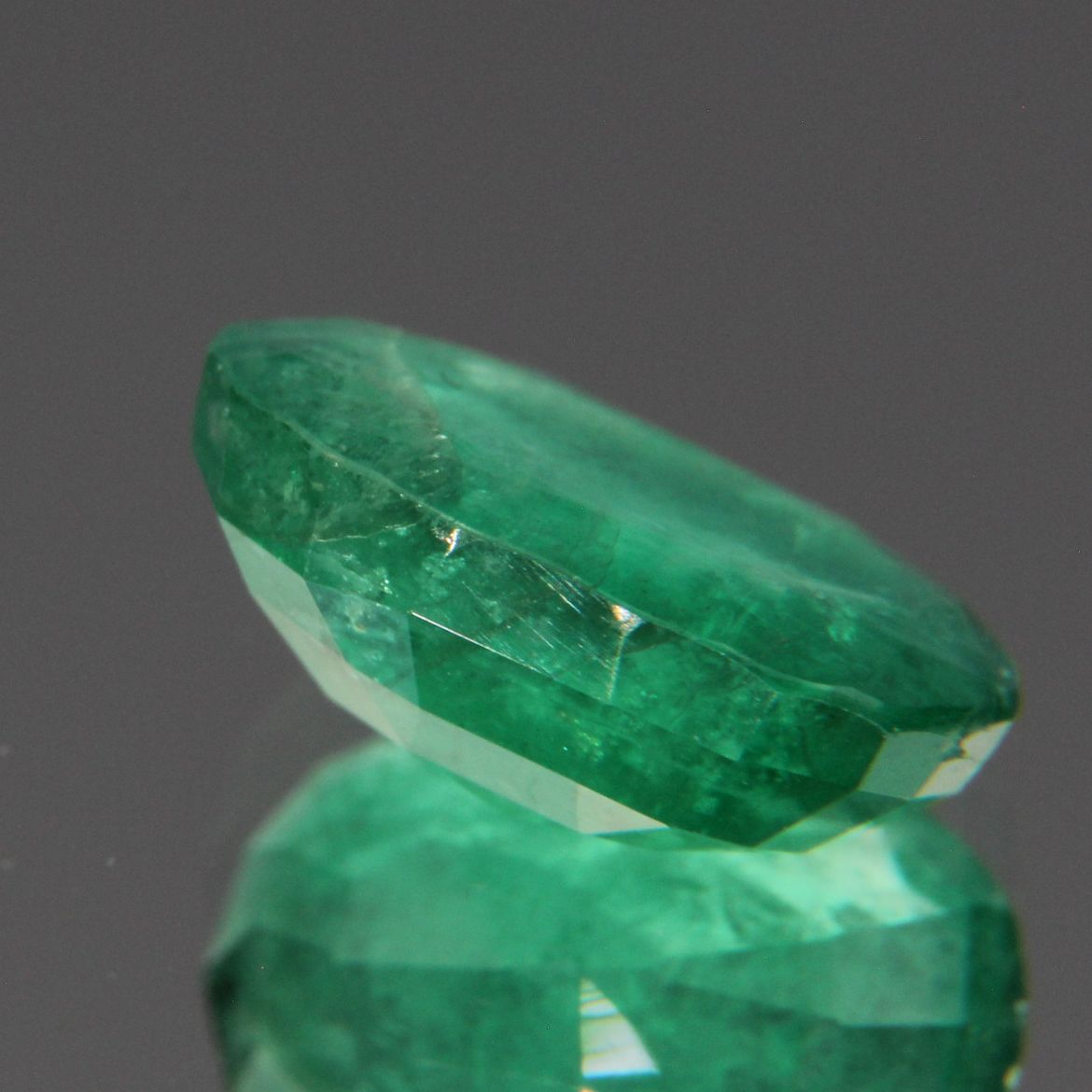 Smaragd 2.11 ct