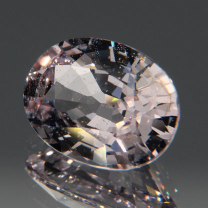 Hellvioletter Spinell 3.26ct