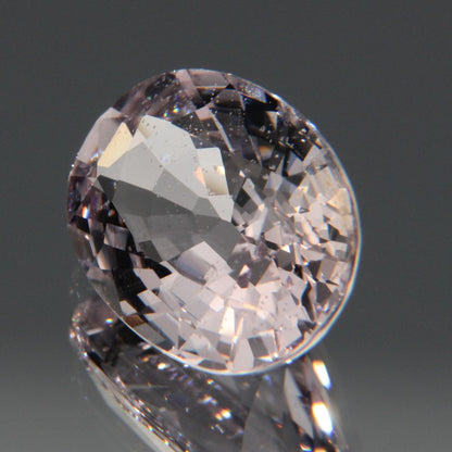 Hellvioletter Spinell 3.26ct