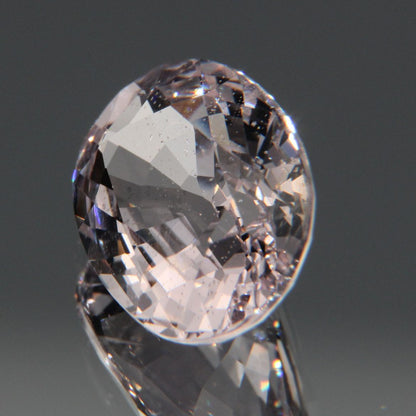 Hellvioletter Spinell 3.26ct