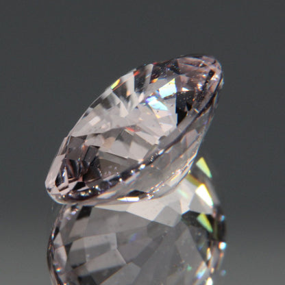 Hellvioletter Spinell 3.26ct
