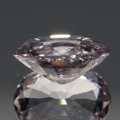 Hellvioletter Spinell 3.26ct
