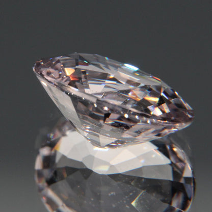 Hellvioletter Spinell 3.26ct