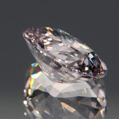 Hellvioletter Spinell 3.26ct