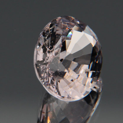 Hellvioletter Spinell 3.26ct