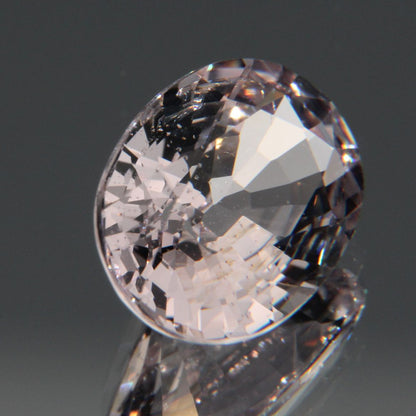 Hellvioletter Spinell 3.26ct
