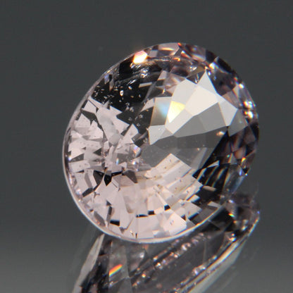 Hellvioletter Spinell 3.26ct