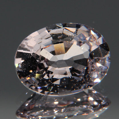Hellvioletter Spinell 3.26ct