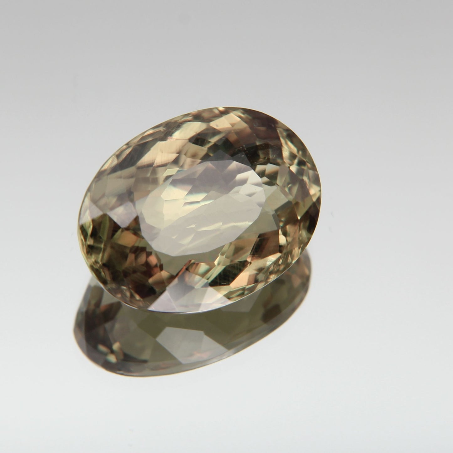 Diaspor (Sultanit) 7.03 ct