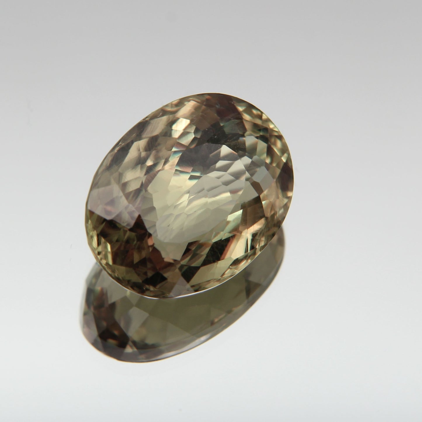 Diaspor (Sultanit) 10.10 ct