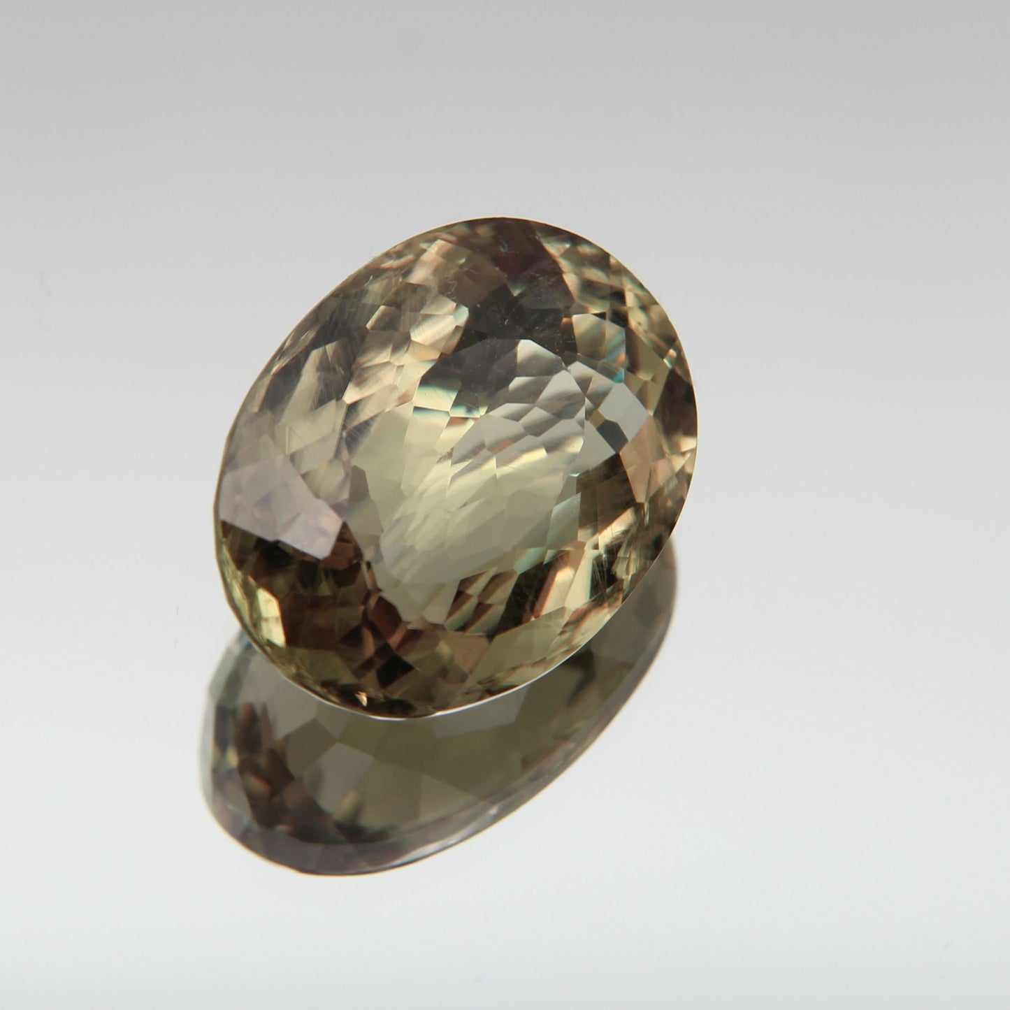 Diaspor (Sultanit) 7.03 ct