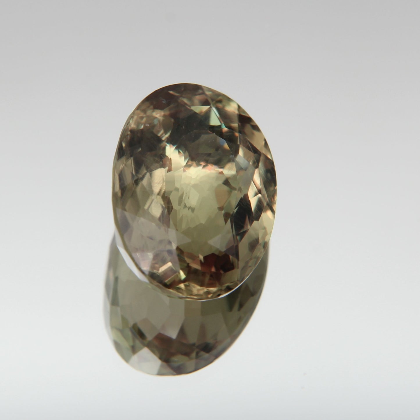Diaspor (Sultanit) 10.10 ct