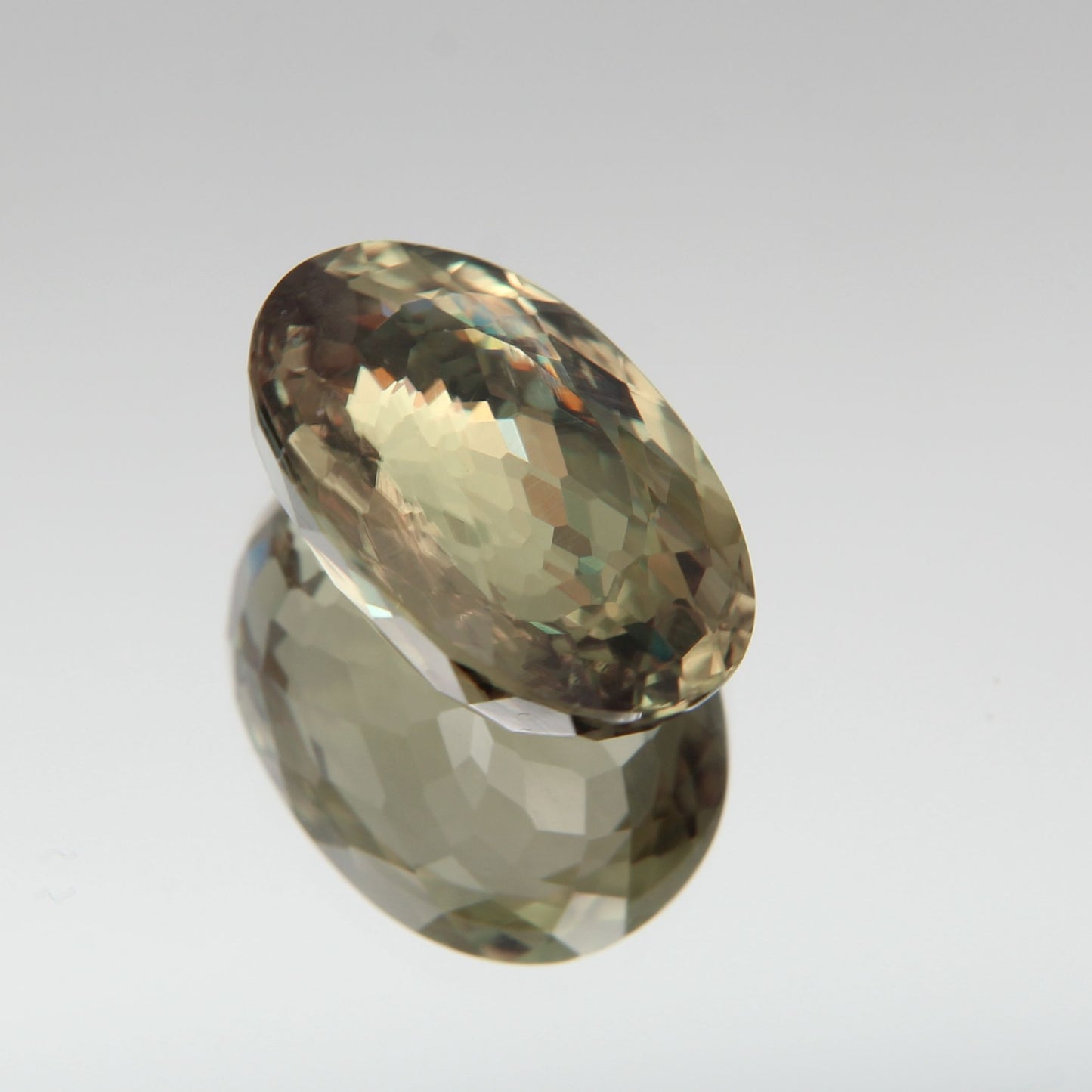 Diaspor (Sultanit) 7.03 ct