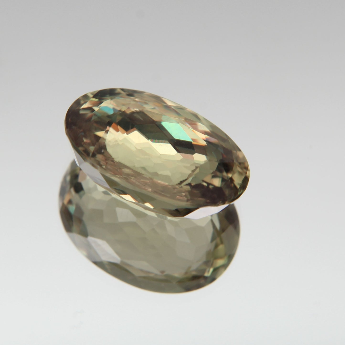 Diaspor (Sultanit) 7.03 ct