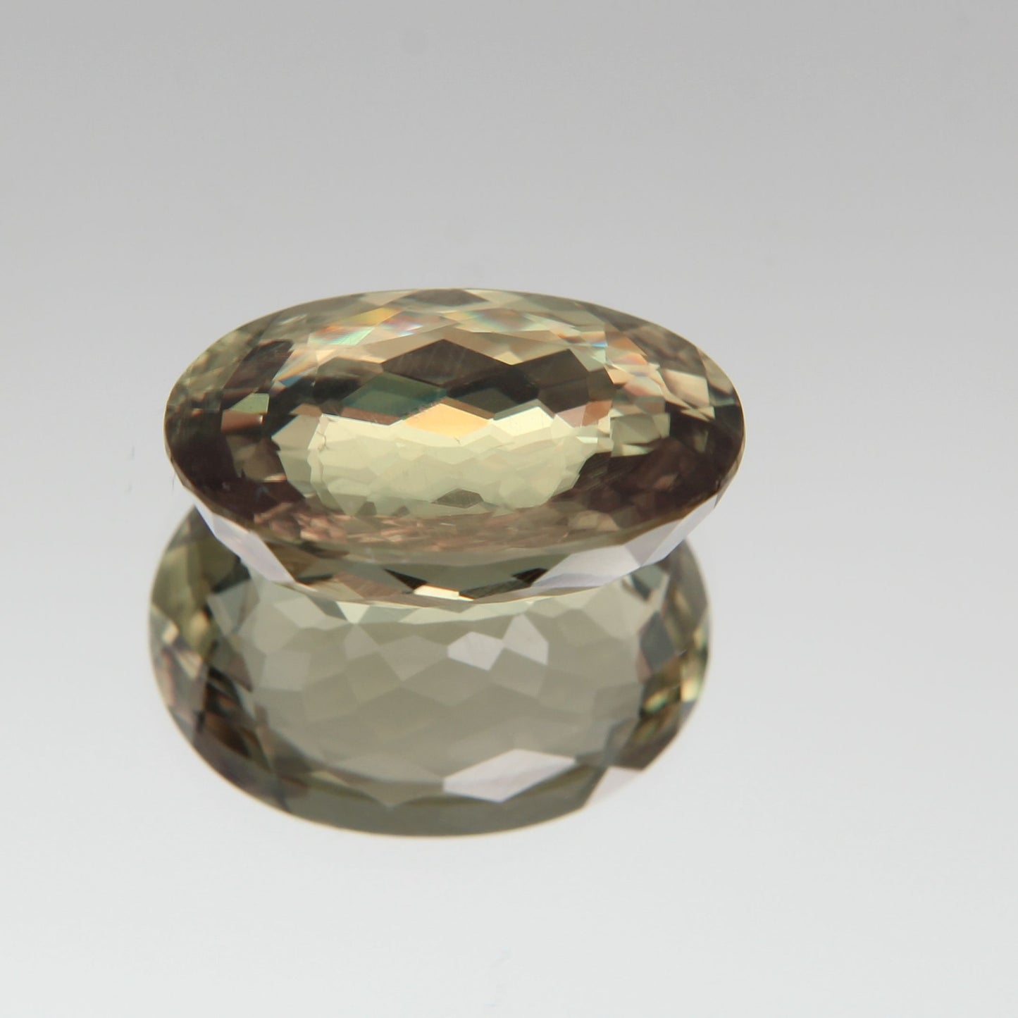 Diaspor (Sultanit) 10.10 ct