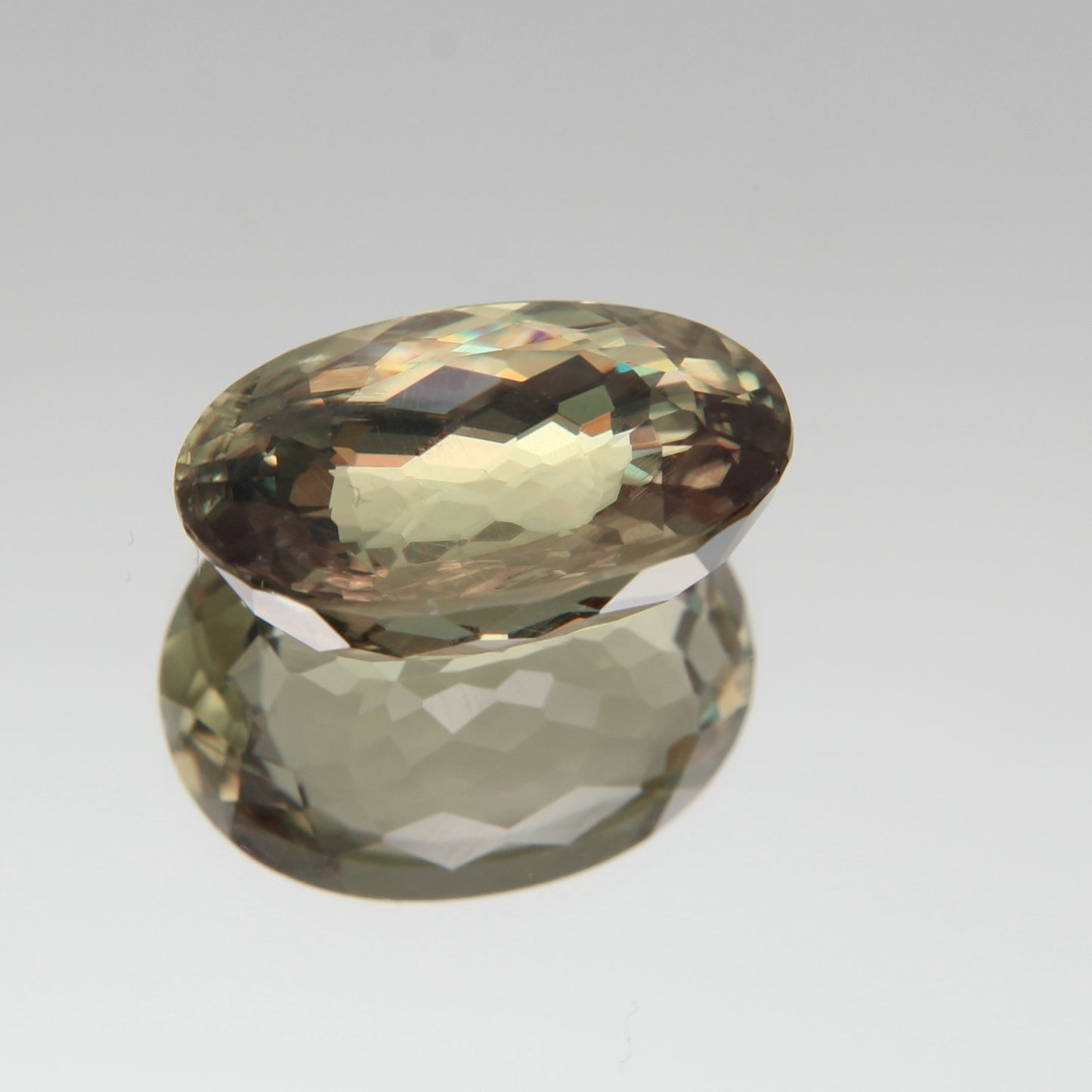 Diaspor (Sultanit) 10.10 ct