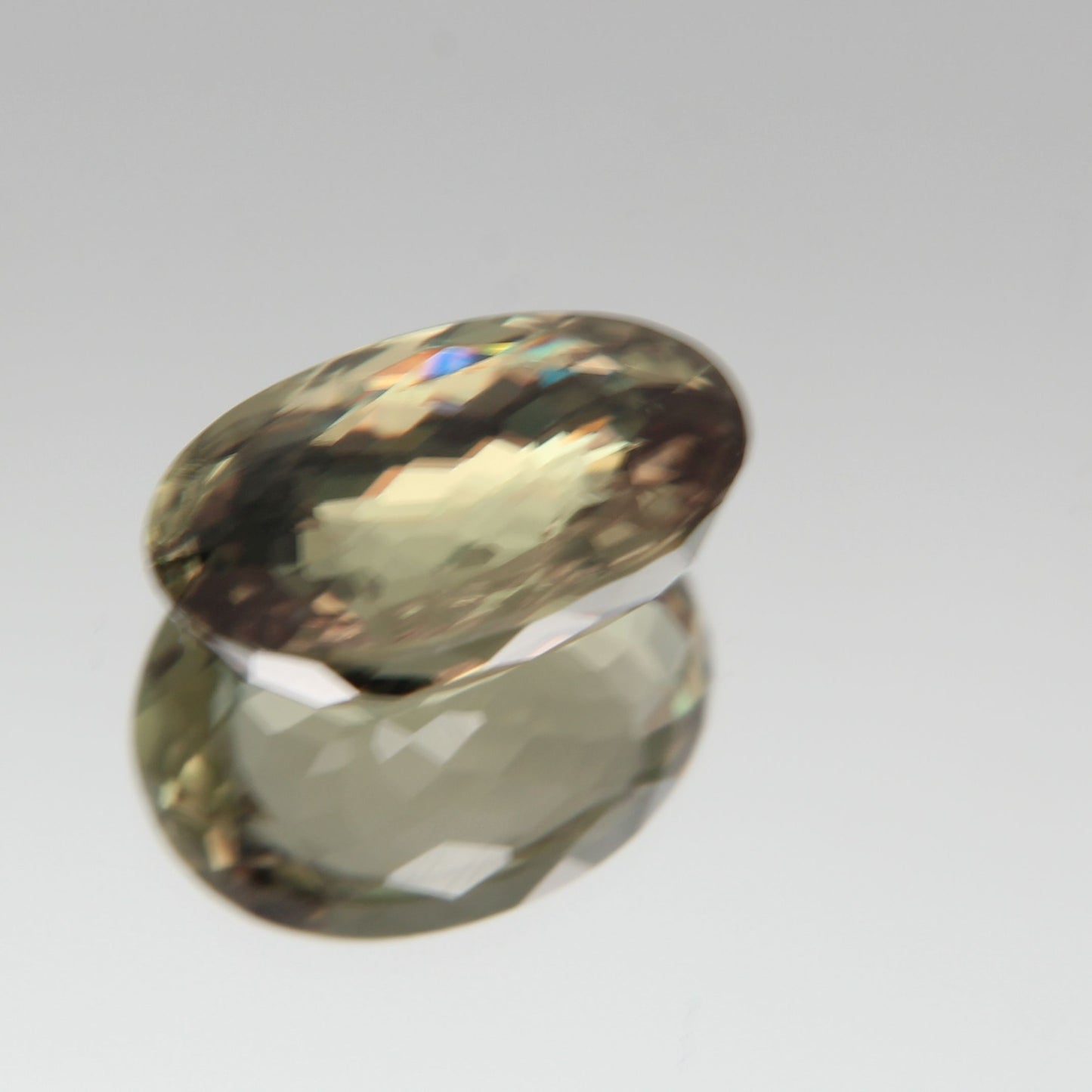 Diaspor (Sultanit) 10.10 ct