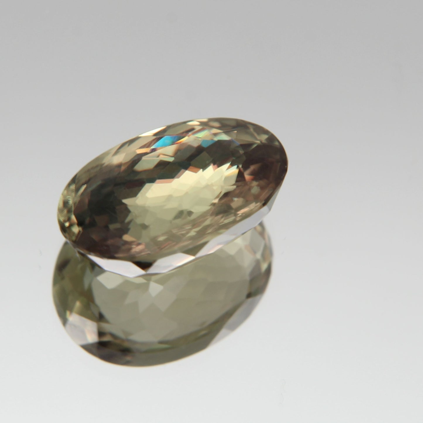 Diaspor (Sultanit) 10.10 ct