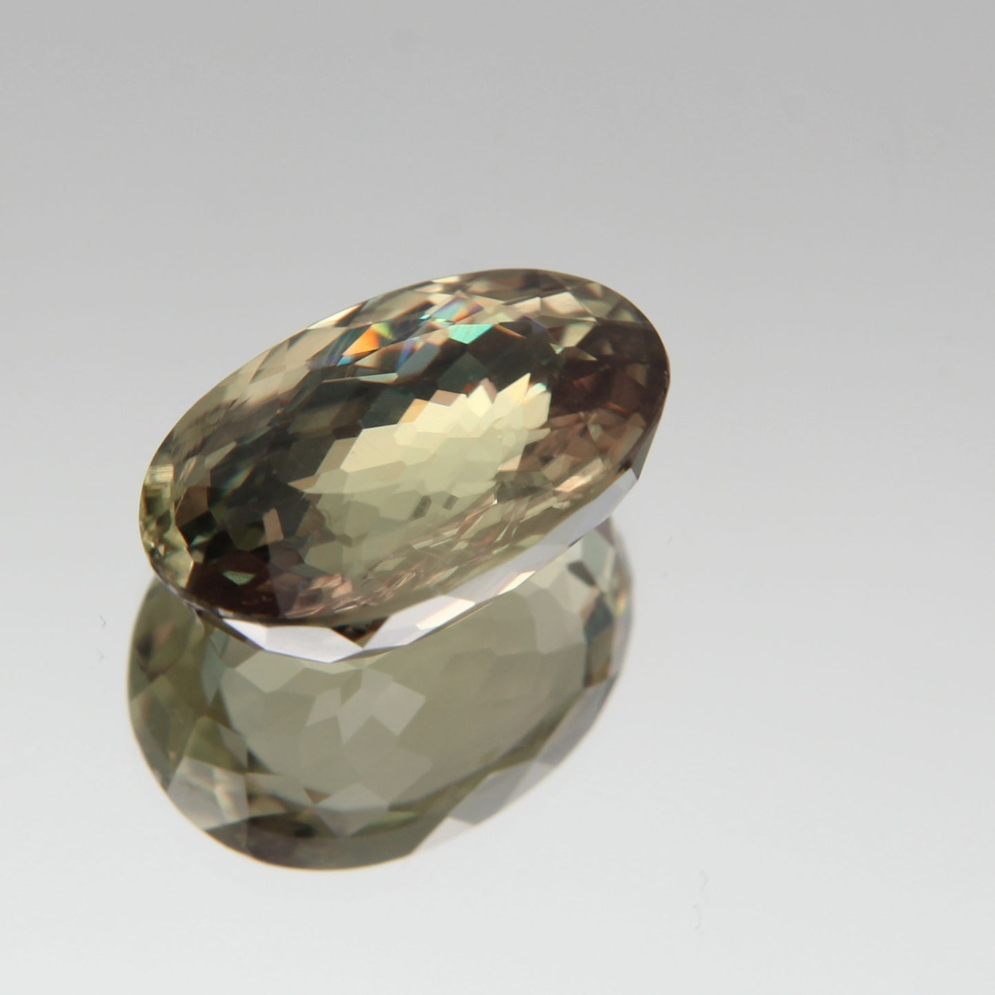 Diaspor (Sultanit) 7.03 ct