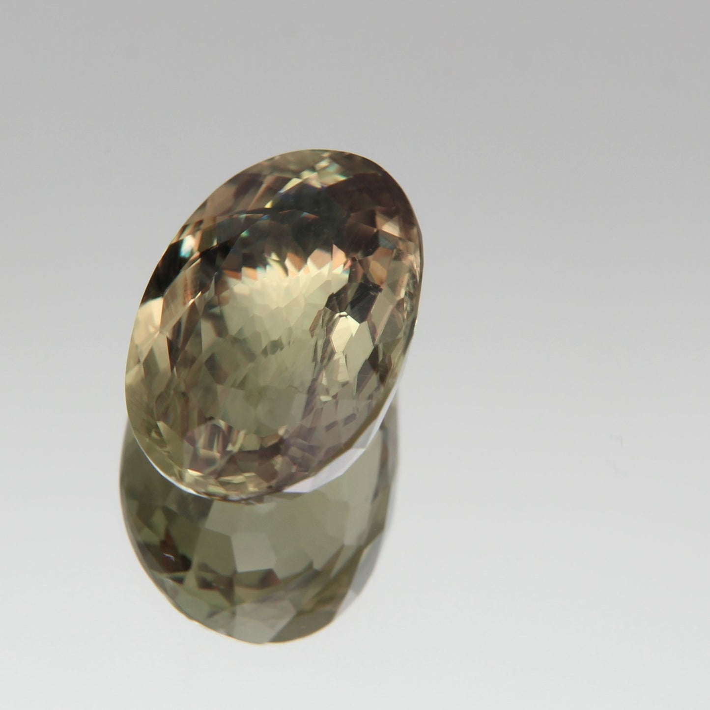 Diaspor (Sultanit) 7.03 ct