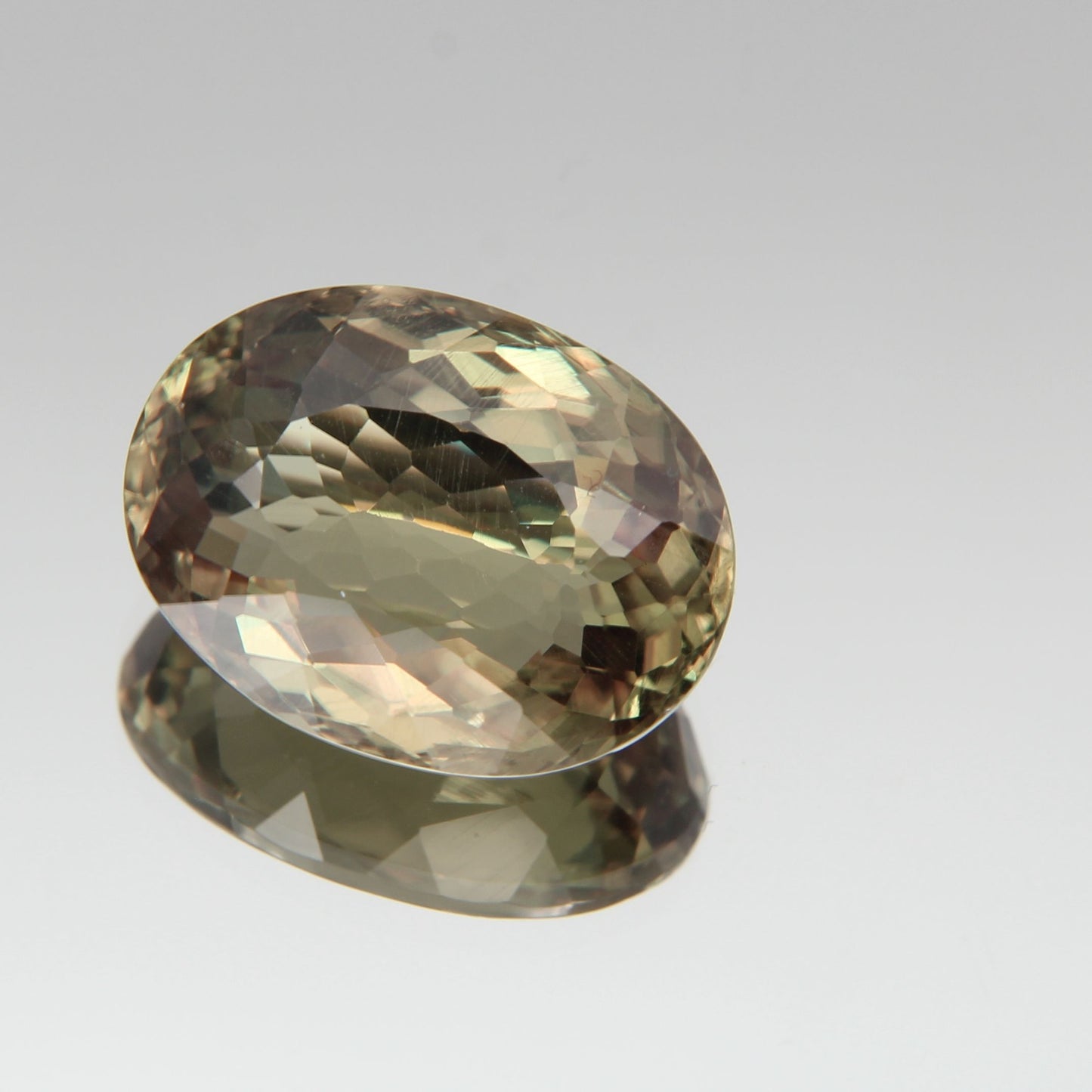 Diaspor (Sultanit) 7.03 ct