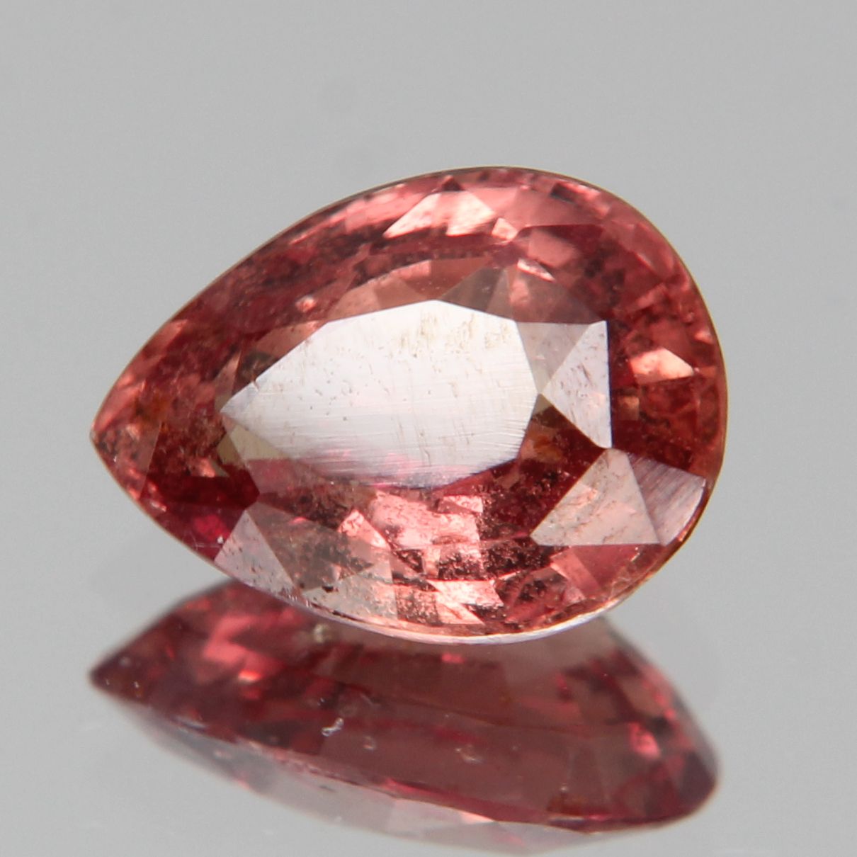 Padparadscha Sapphire 1.06 ct