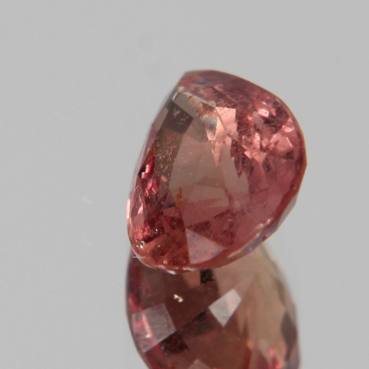 Padparadscha Sapphire 1.06 ct