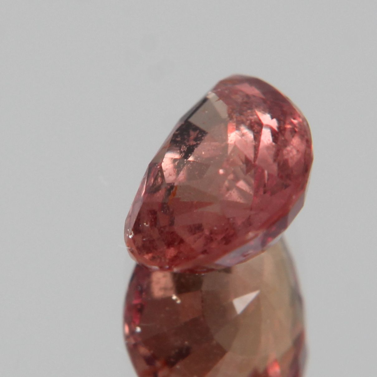 Padparadscha Sapphire 1.06 ct