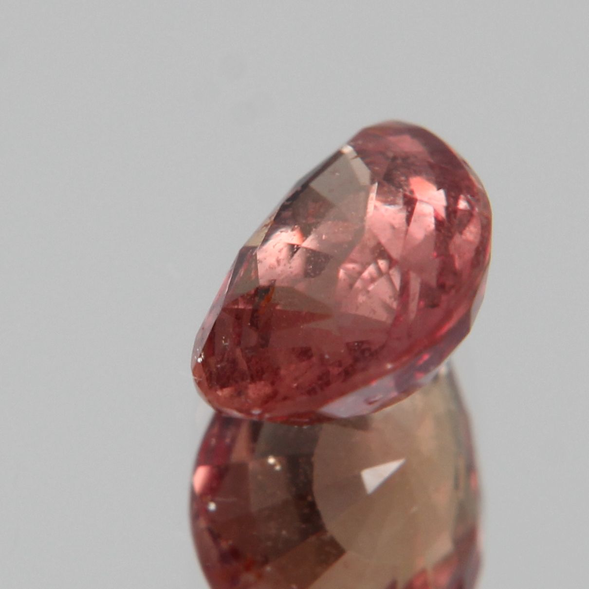 Padparadscha Sapphire 1.06 ct