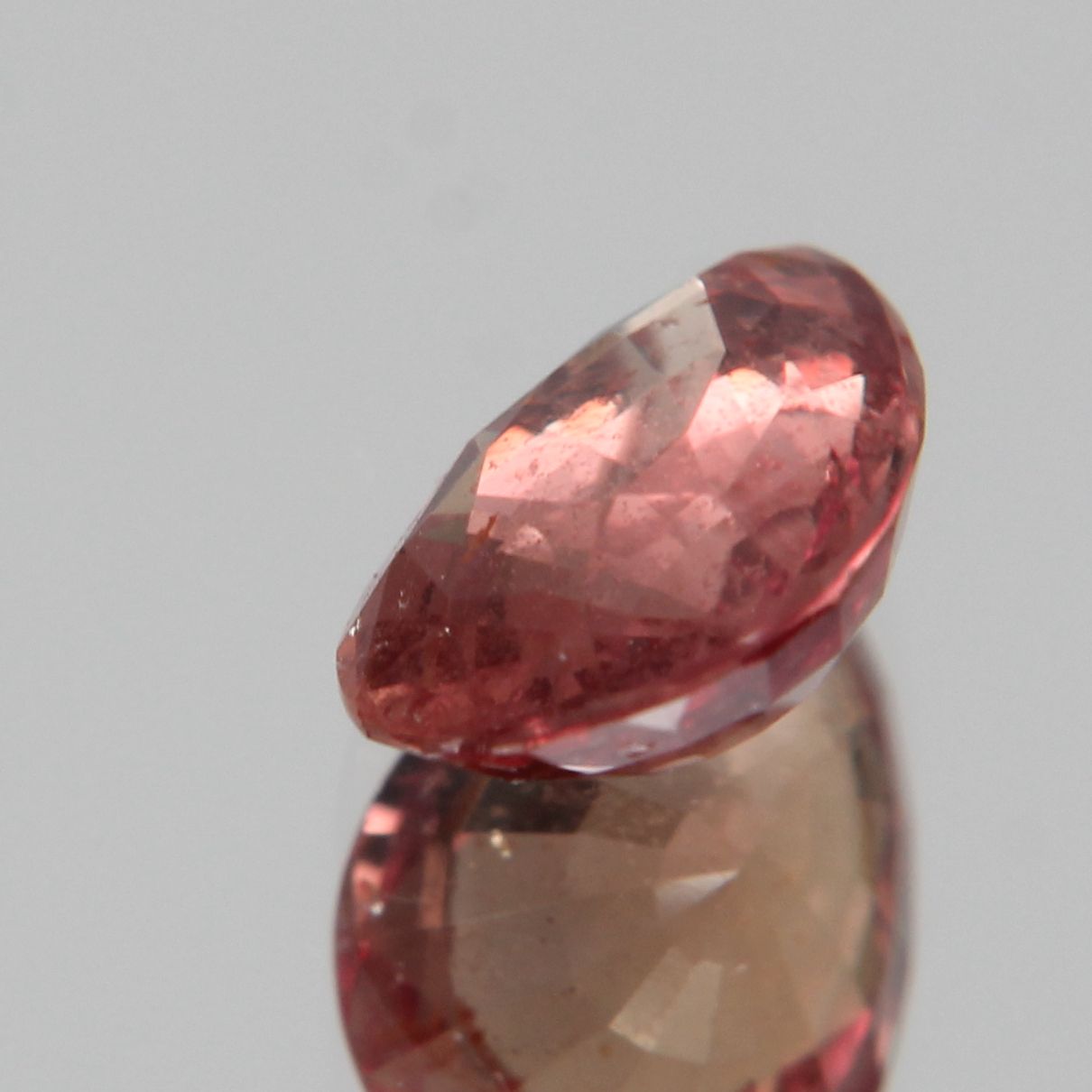 Padparadscha Sapphire 1.06 ct