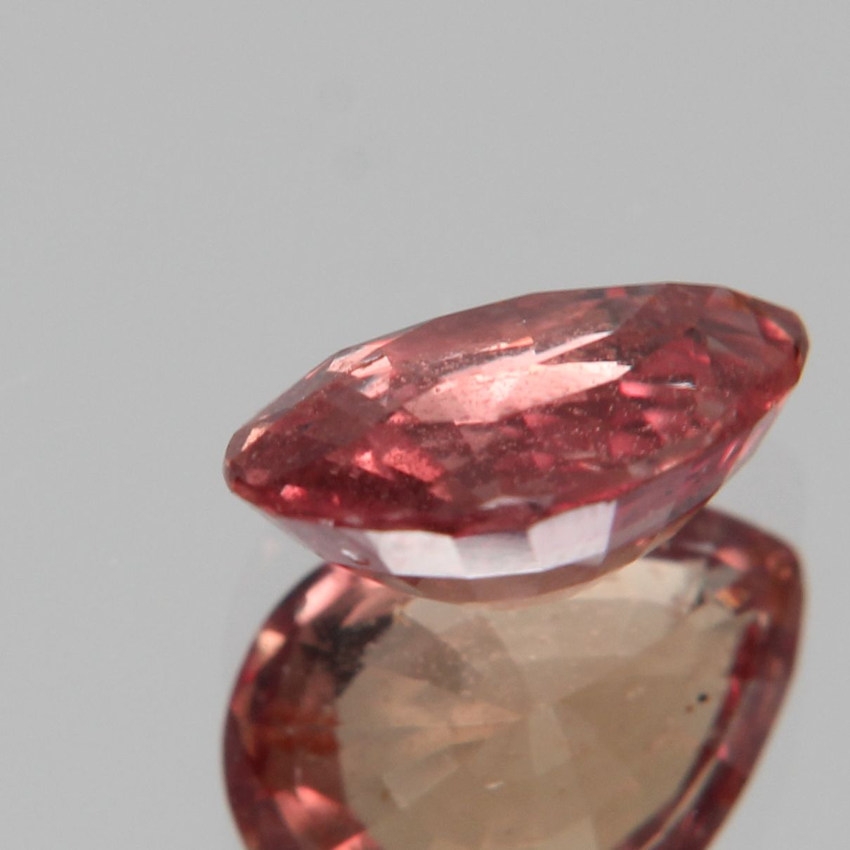 Padparadscha Sapphire 1.06 ct