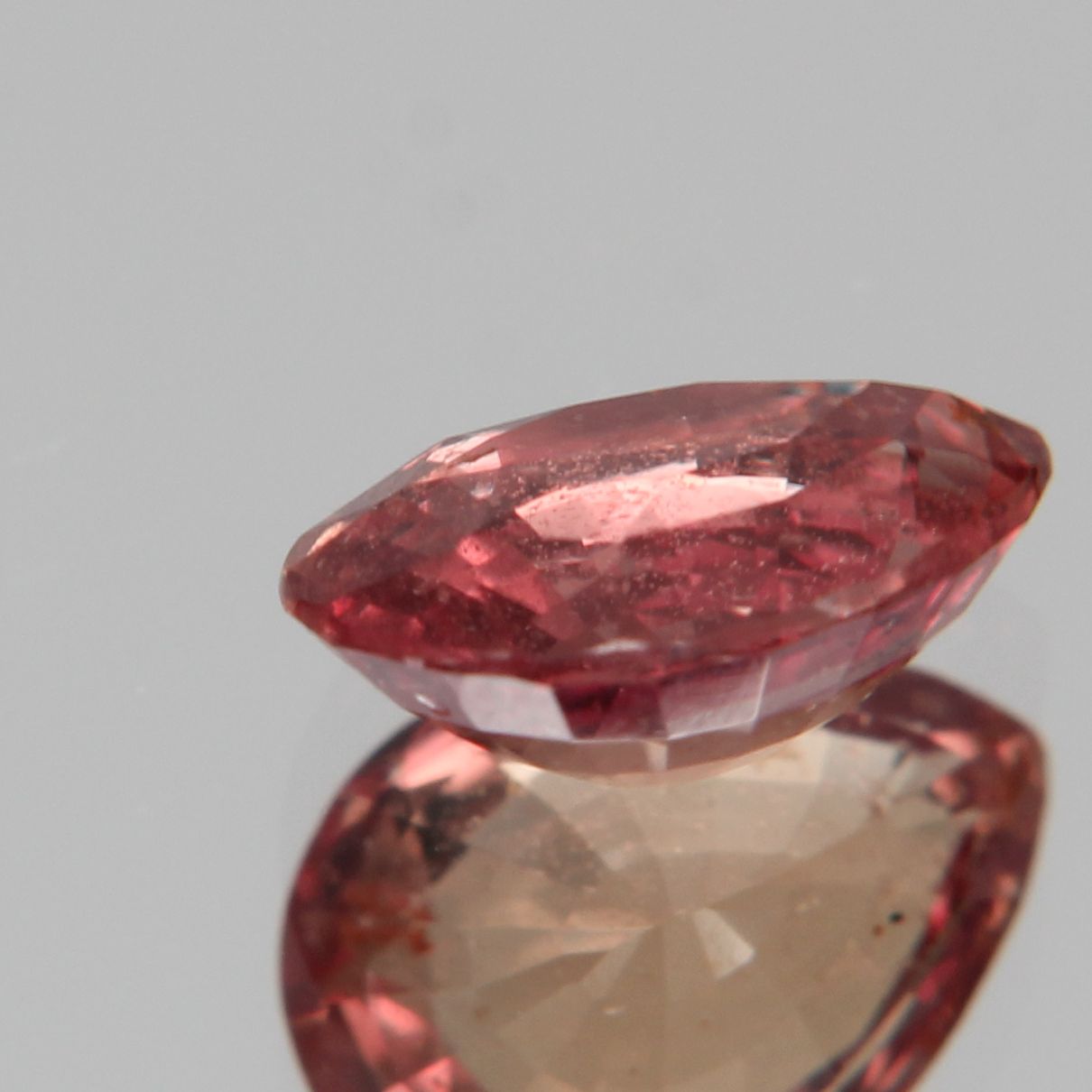 Padparadscha Sapphire 1.06 ct