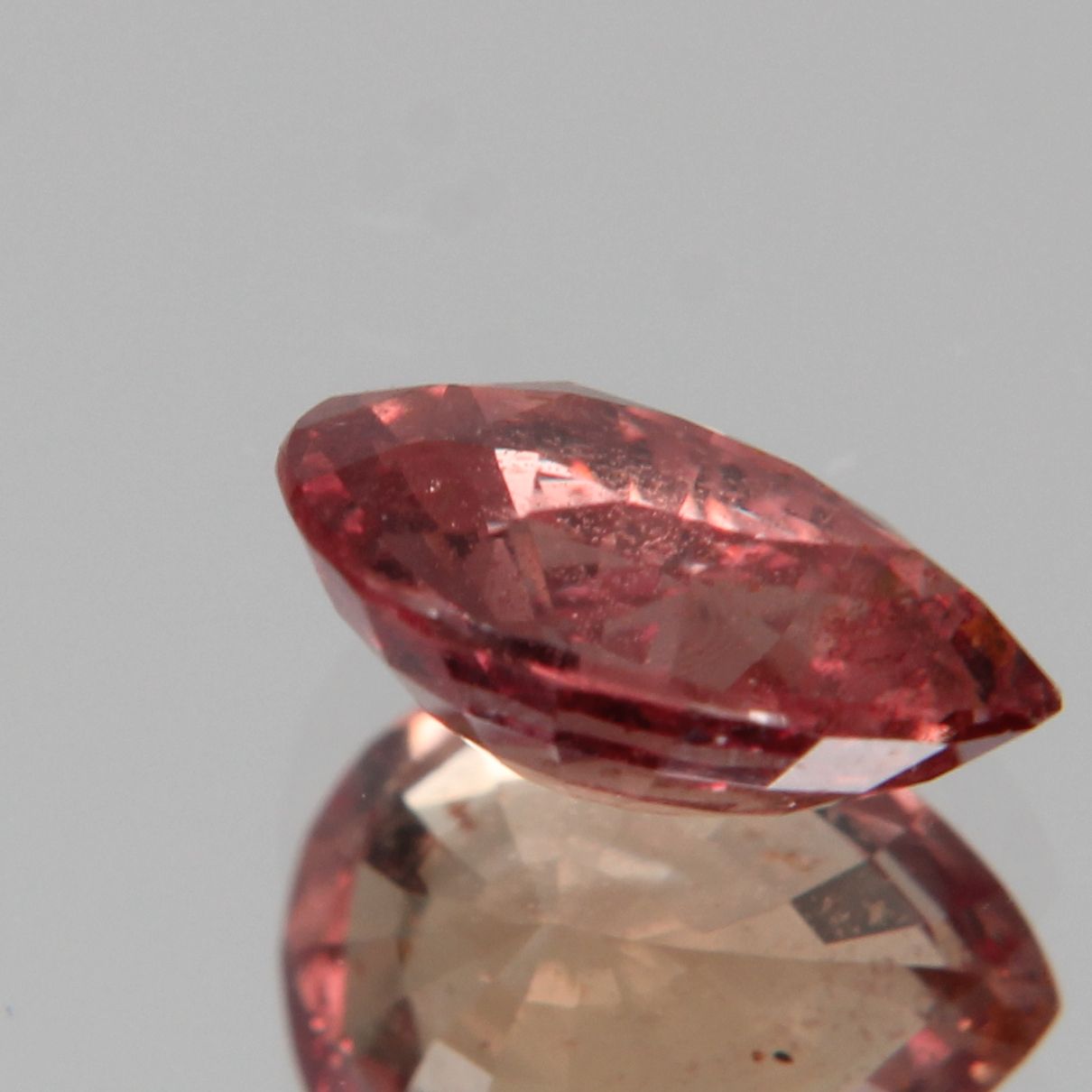 Padparadscha Sapphire 1.06 ct